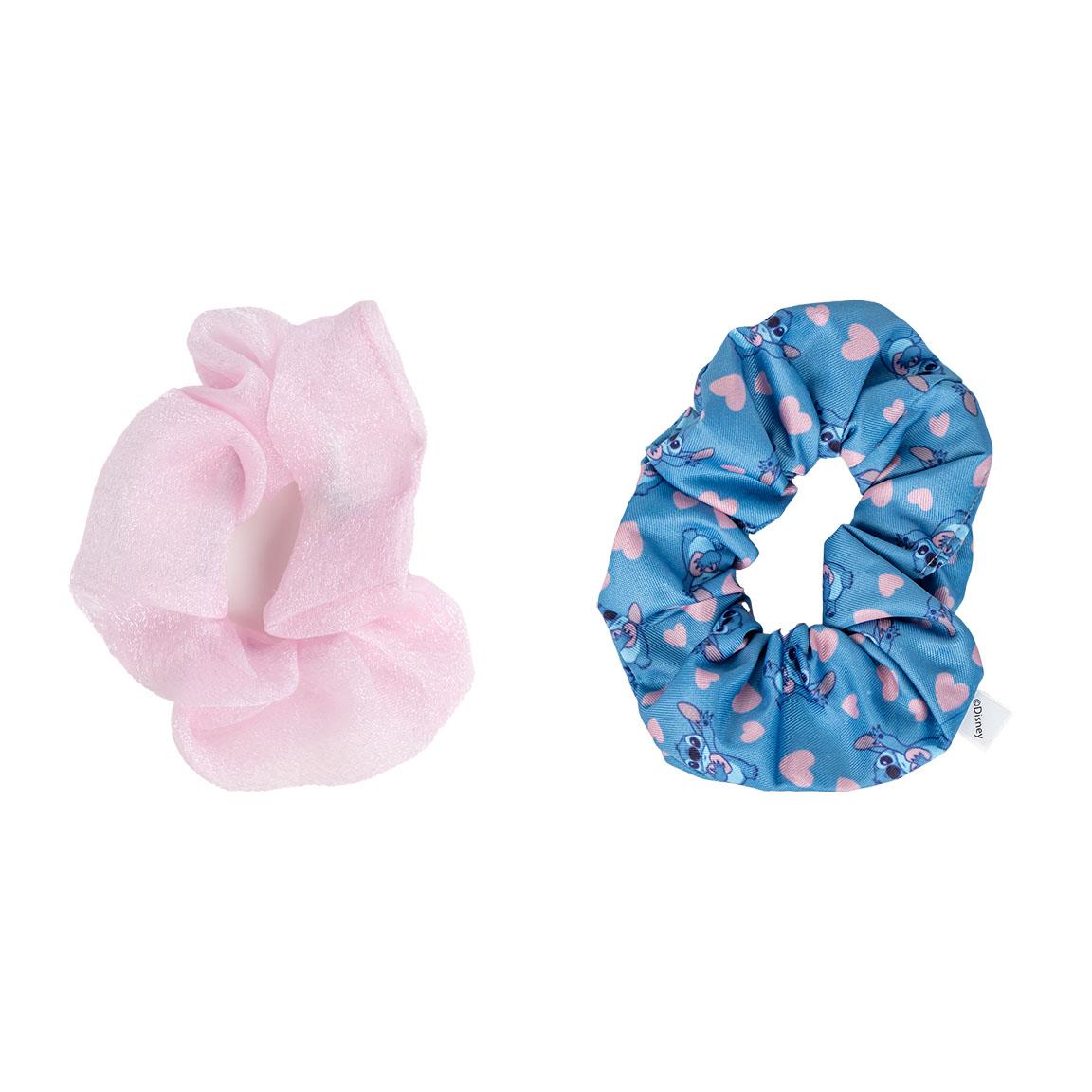 Pink and blue scrunchies with heart patterns from the Hárbursti og teygjur í tösku collection by Stitch.