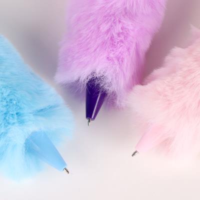 Loðin penni - Hello Kitty