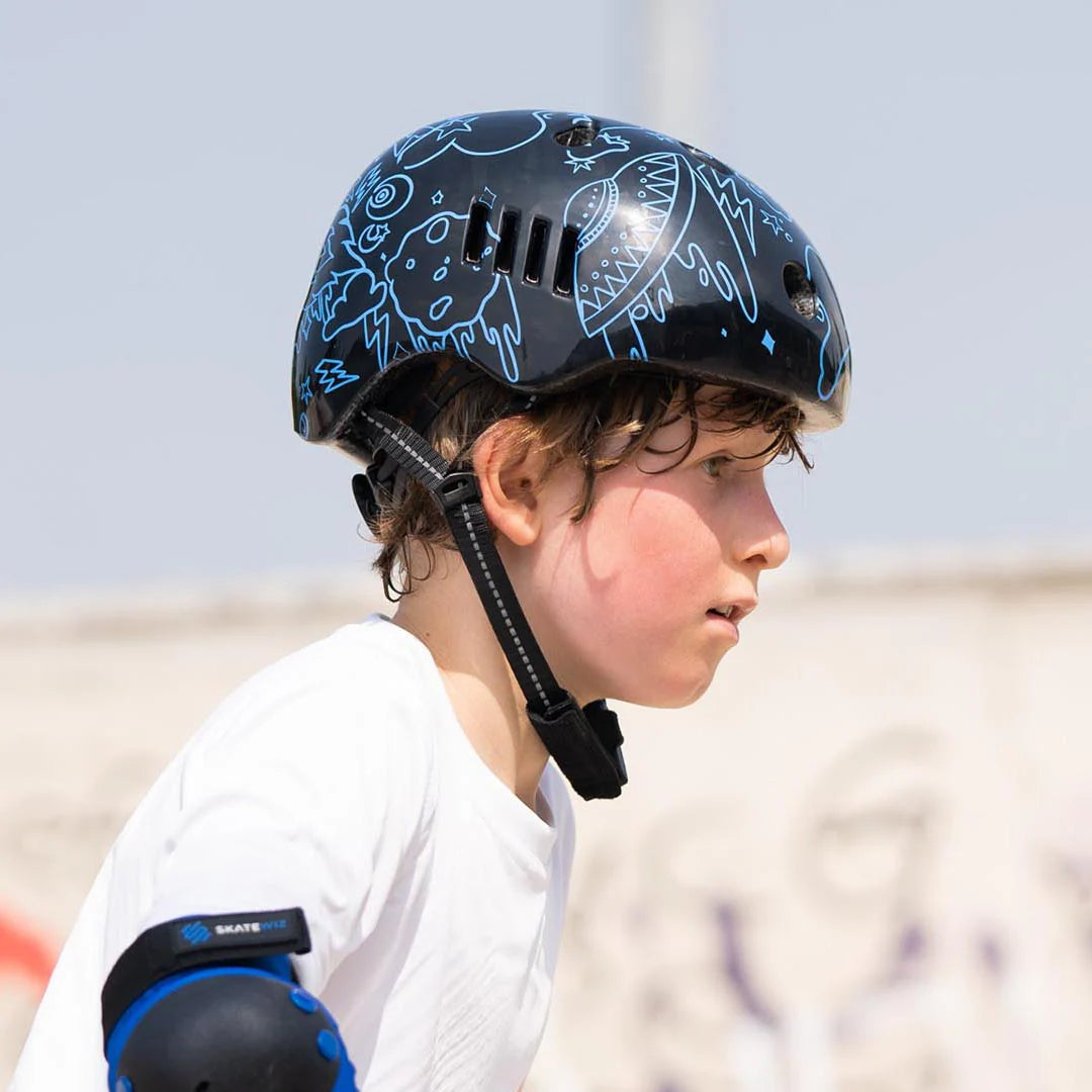 Hjálmur - SAFEGUARD - svartur Bláum geimmyndum