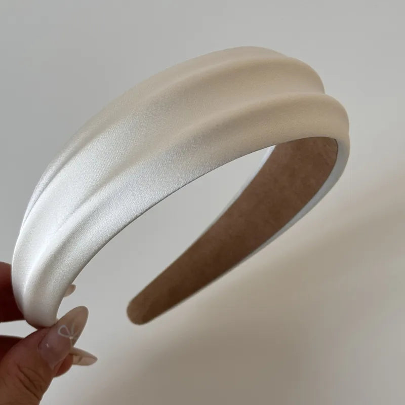 Hárspöng breið satin