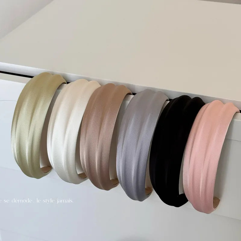 Hárspöng breið satin