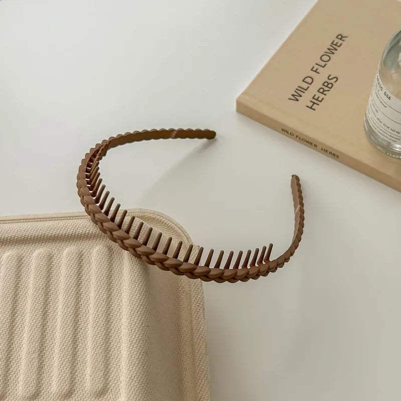 Hárspöng flétta með kamb