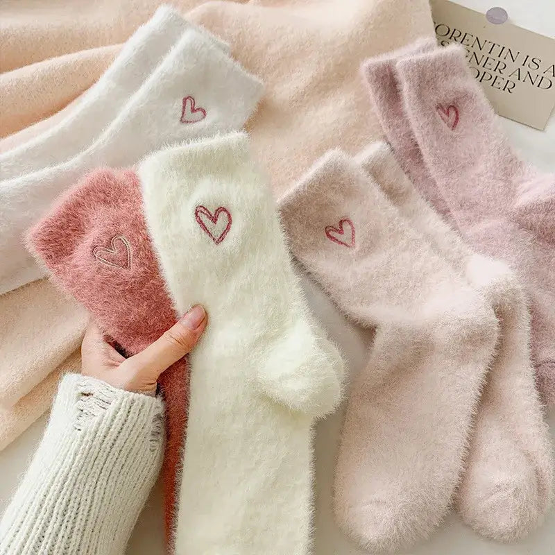 Kósýsokkar - Hjarta socks with heart pattern in mink velvet, warm fleece-lined for women, perfect for cozy home wear in pink and white.
