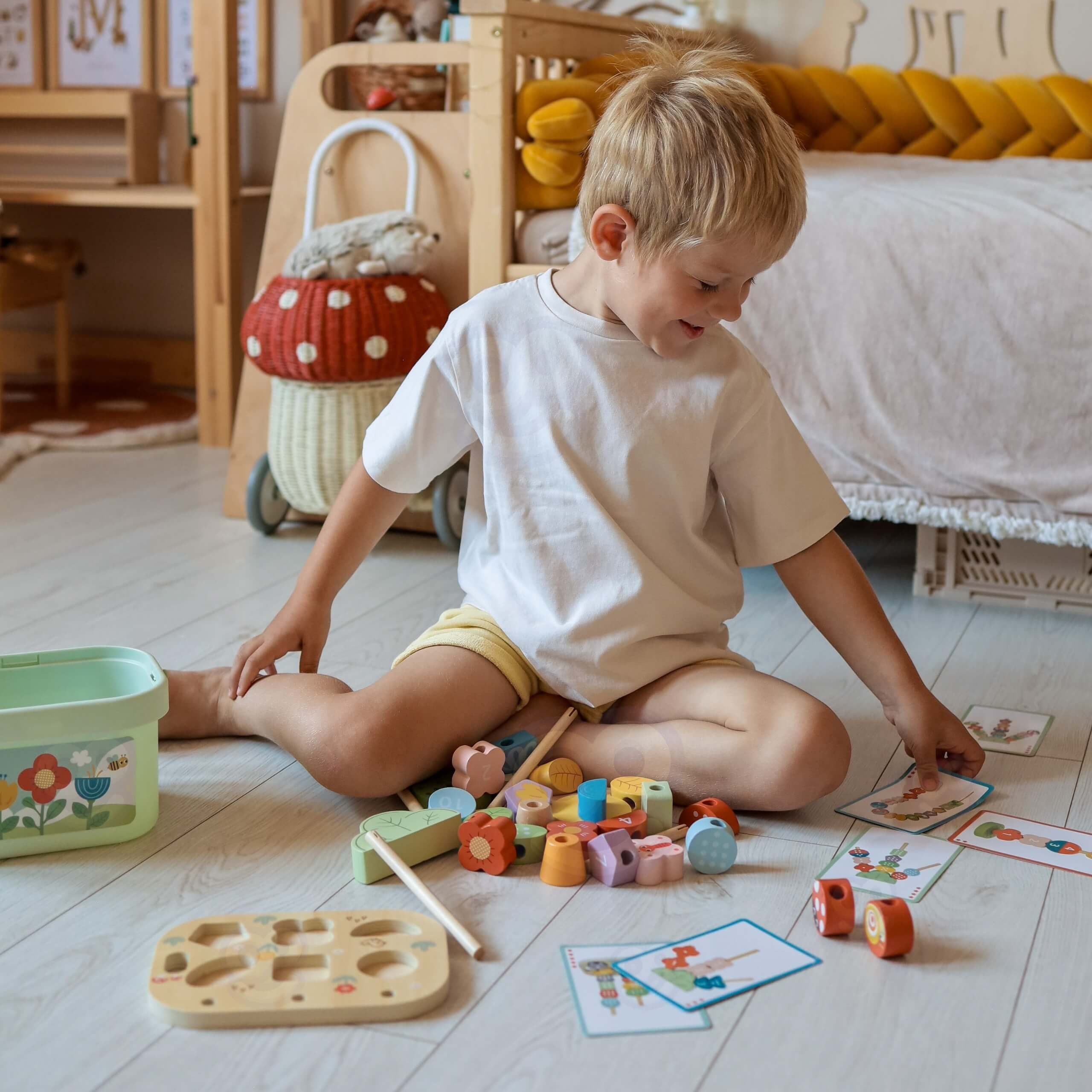 TOOKY TOY Fræðslukassi 5-í-1 — Magic Garden Montessori