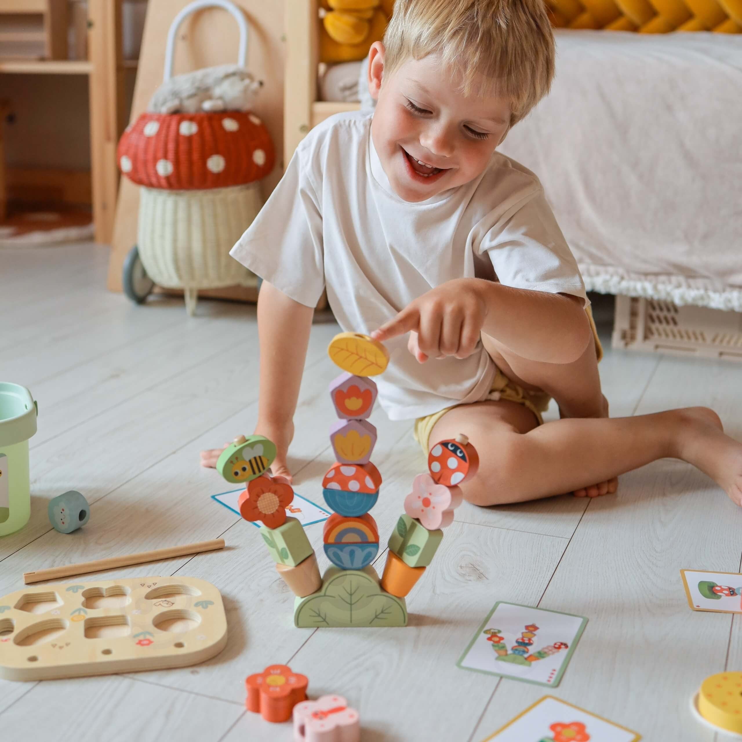 TOOKY TOY Fræðslukassi 5-í-1 — Magic Garden Montessori