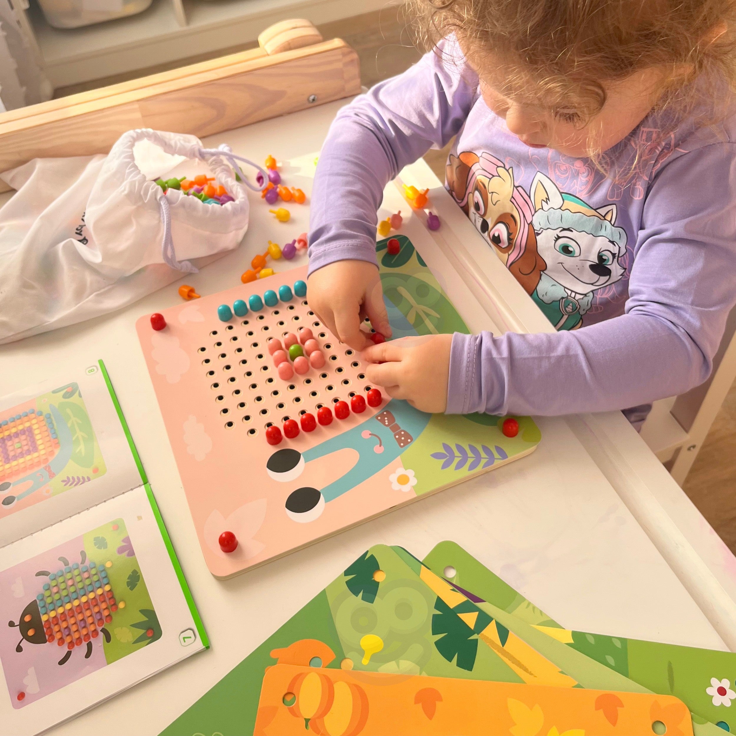 TOOKY TOY Púsl með Pinnum og Klifurkönglum