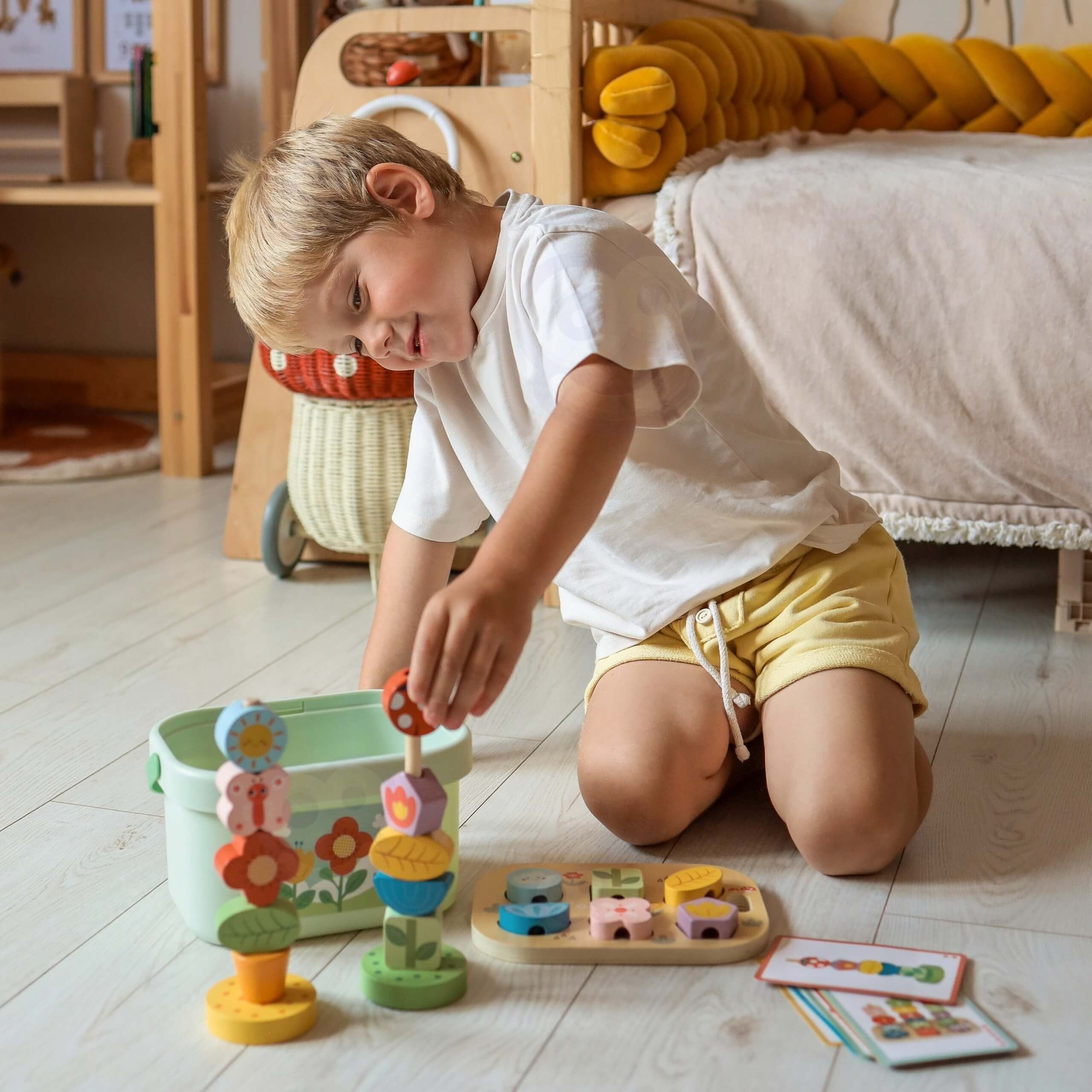 TOOKY TOY Fræðslukassi 5-í-1 — Magic Garden Montessori