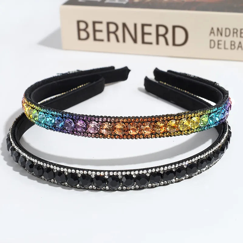 Hárspöng með steinum