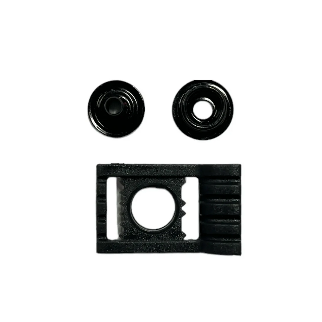 Afturklipsa hokkí hjálma 1 stk. (REAR SNAP BUTTON )