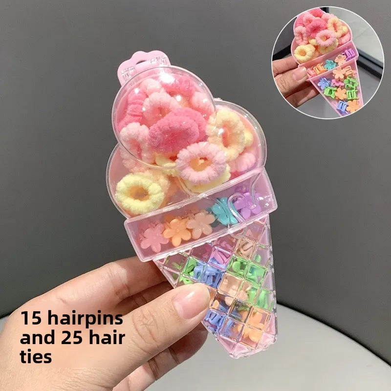 Litlar hárteygjur og klemmur í ísboxi