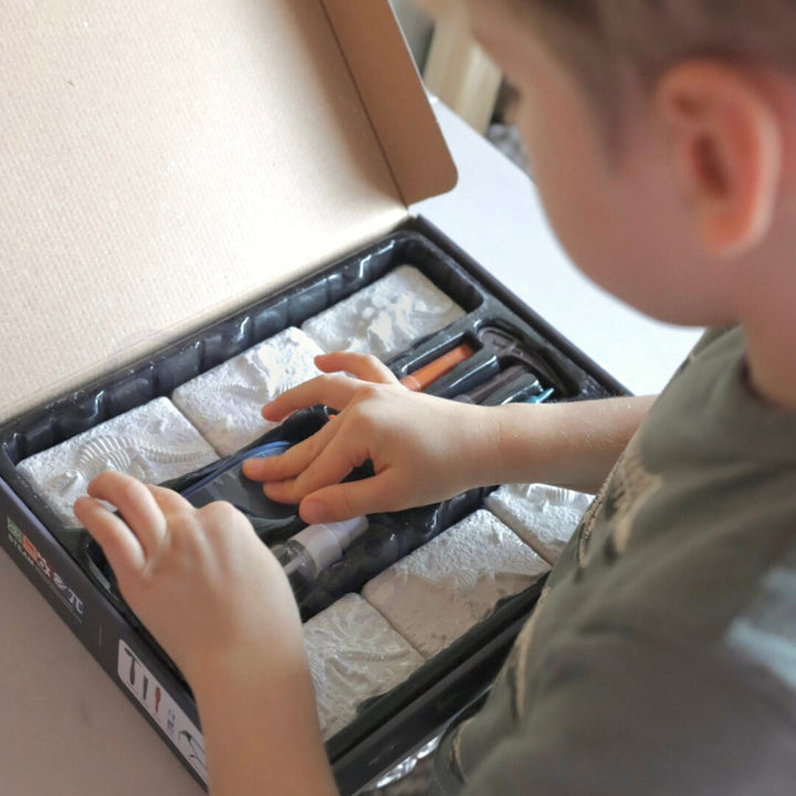 WOOPIE Ungur fornleifafræðingur — 6 risaeðlubein úr gifsi
