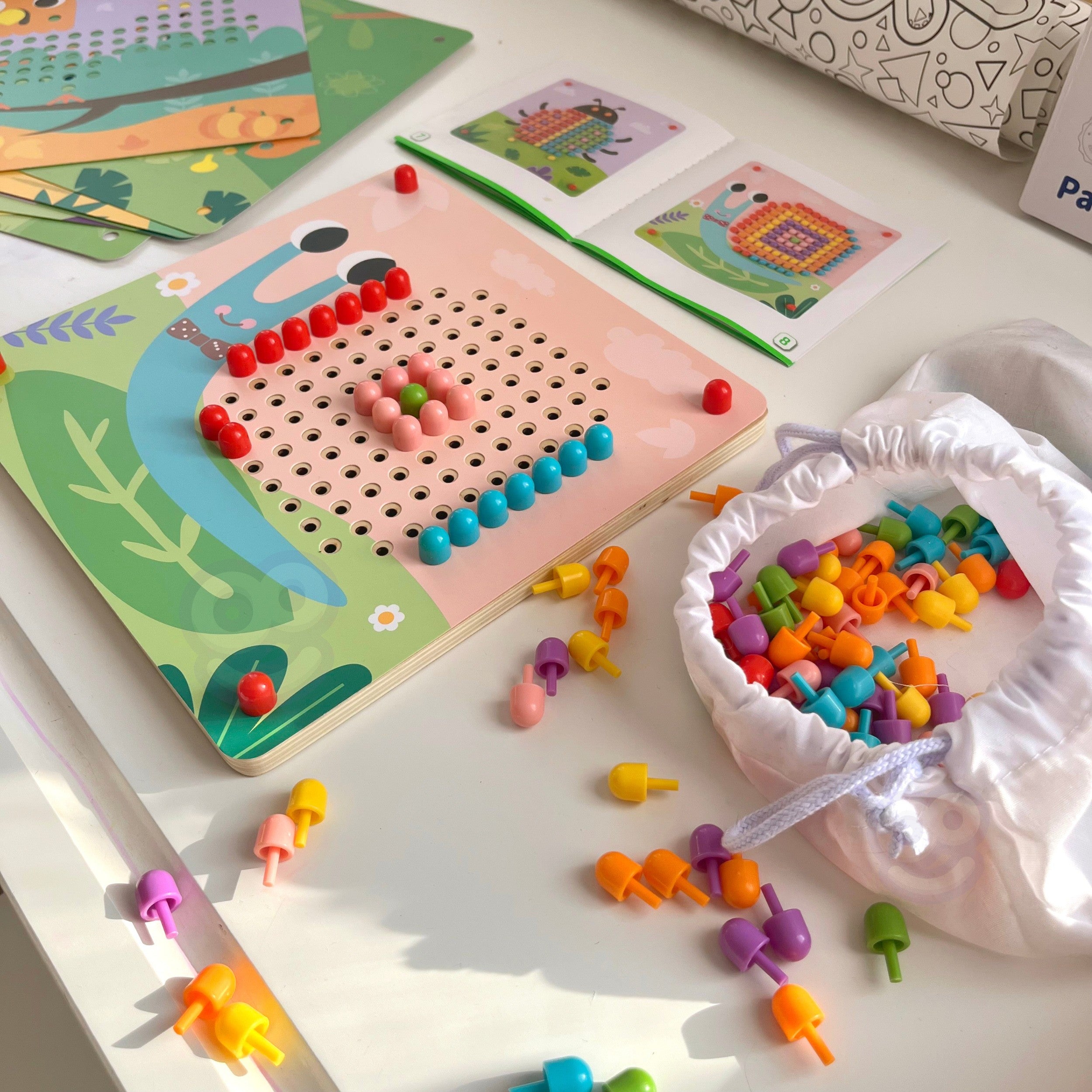 TOOKY TOY Púsl með Pinnum og Klifurkönglum