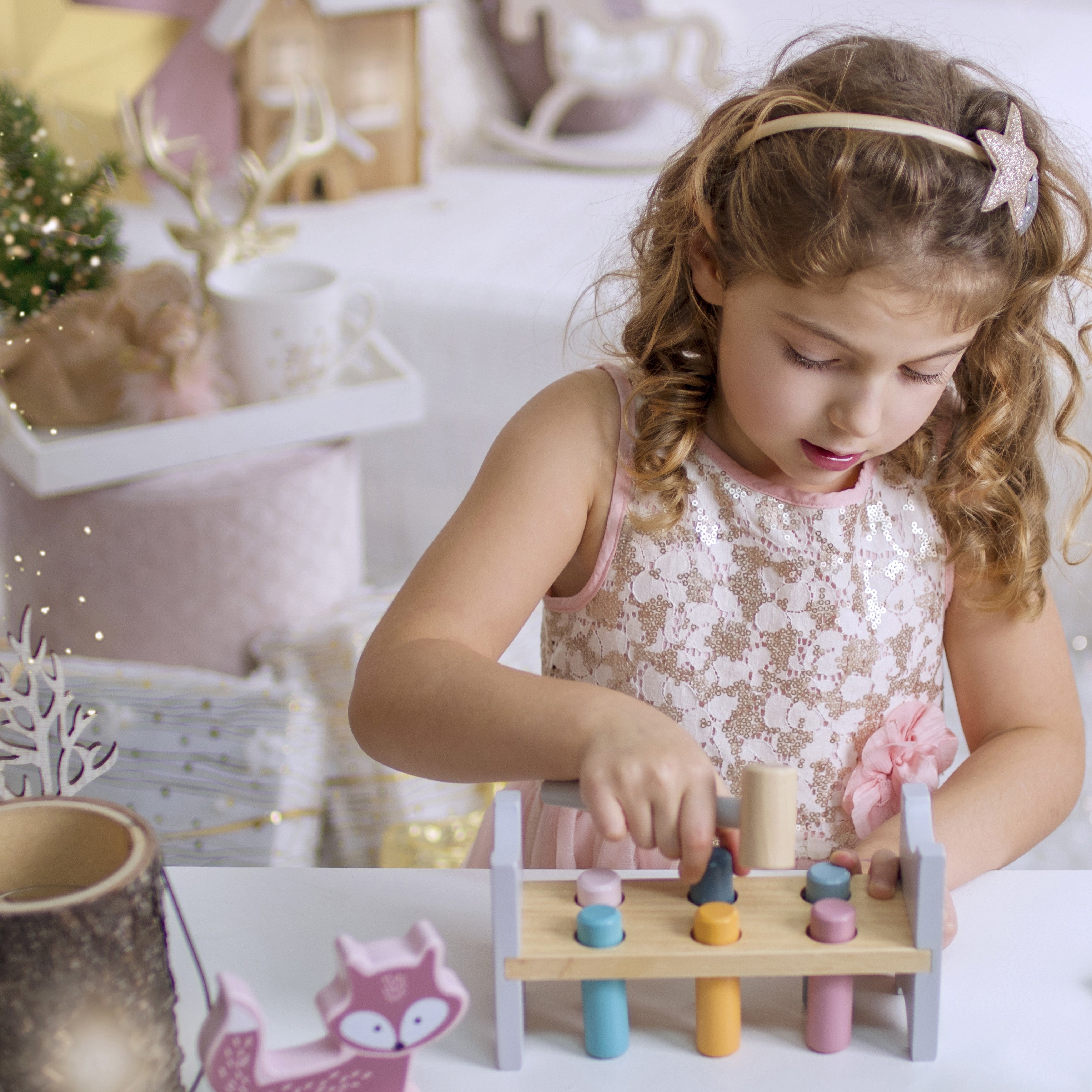 VIGA PolarB Trébekkur með hamri — Montessori